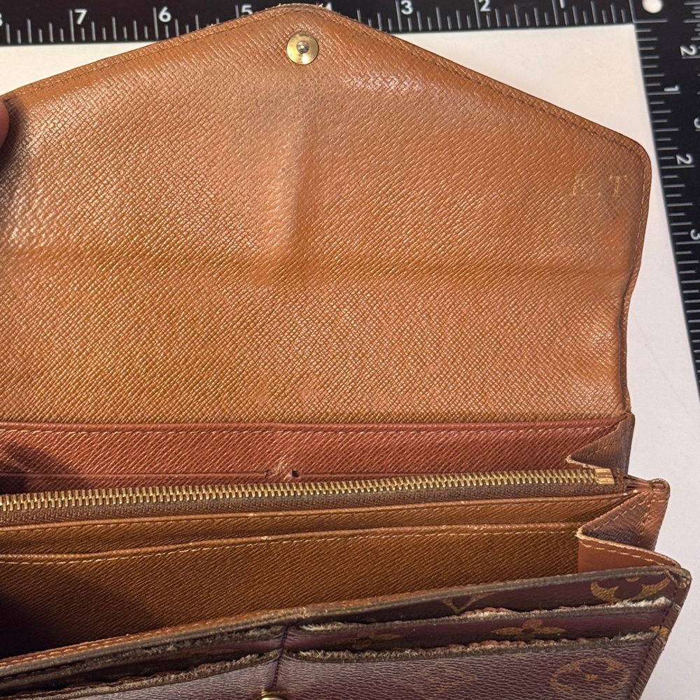 Louis Vuitton Monogram vintage Elegant Brown Women's Wallet - Picture 6 of 15